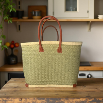 The Daisy Straw Basket