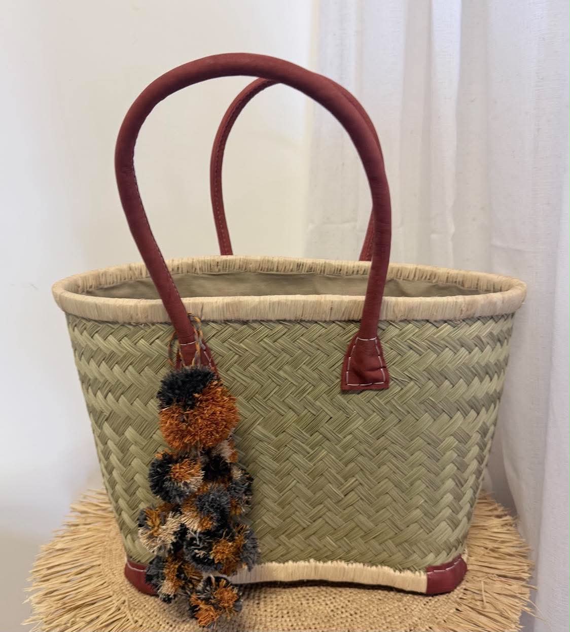 Pom Pom Raffia Tassel - Image 11